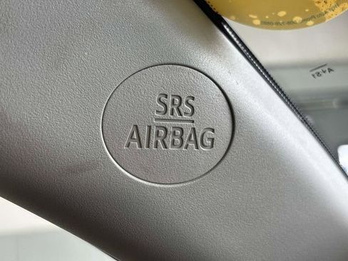 Used 2022 Toyota Tacoma SR5 RWD image 30