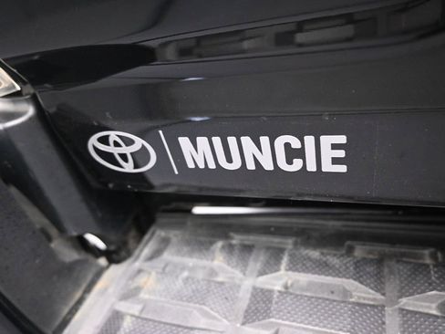Used 2023 Toyota Tacoma TRD Sport AWD/4WD image 33