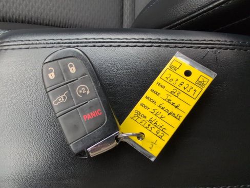 Used 2023 Jeep Compass Latitude w/ Convenience Group image 67