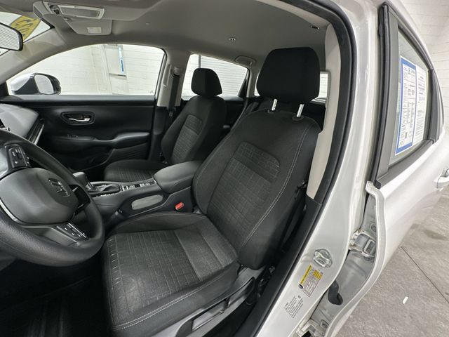 Used 2025 Honda HR-V LX image 12