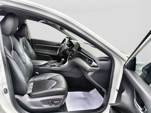 Used 2022 Toyota Camry XSE AWD/4WD image 31