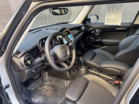 Certified 2023 MINI Cooper S image 17