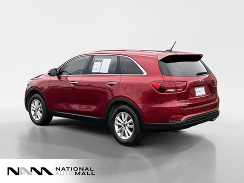 Used 2019 Kia Sorento FWD image 3