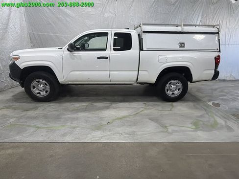 Used 2021 Toyota Tacoma SR RWD image 13
