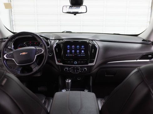 Used 2020 Chevrolet Traverse LT w/ LT Premium Package FWD image 34