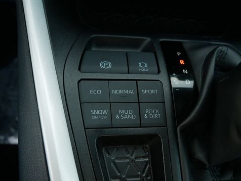 Certified 2025 Toyota RAV4 XLE AWD/4WD image 22