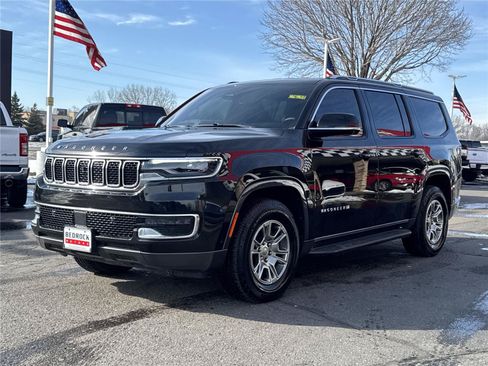 Used 2022 Jeep Wagoneer Series I w/ Convenience Group I AWD/4WD image 3