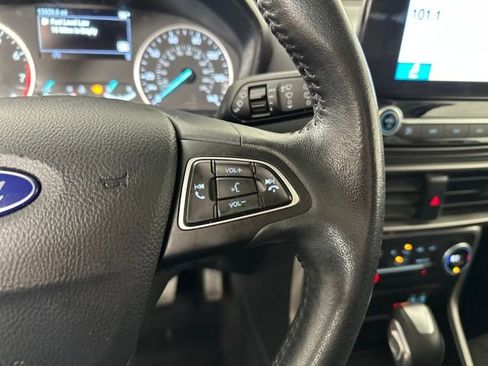 Used 2019 Ford EcoSport SE image 16