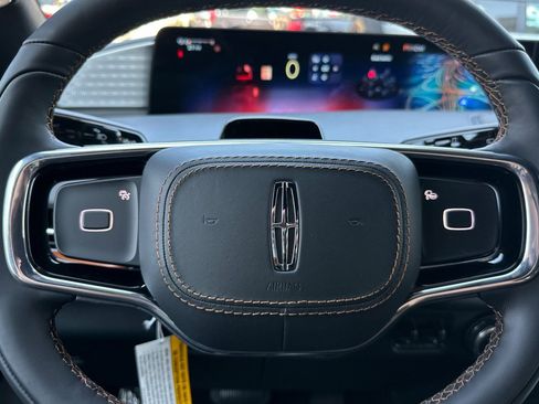New 2026 Lincoln Navigator Black Label AWD/4WD image 25