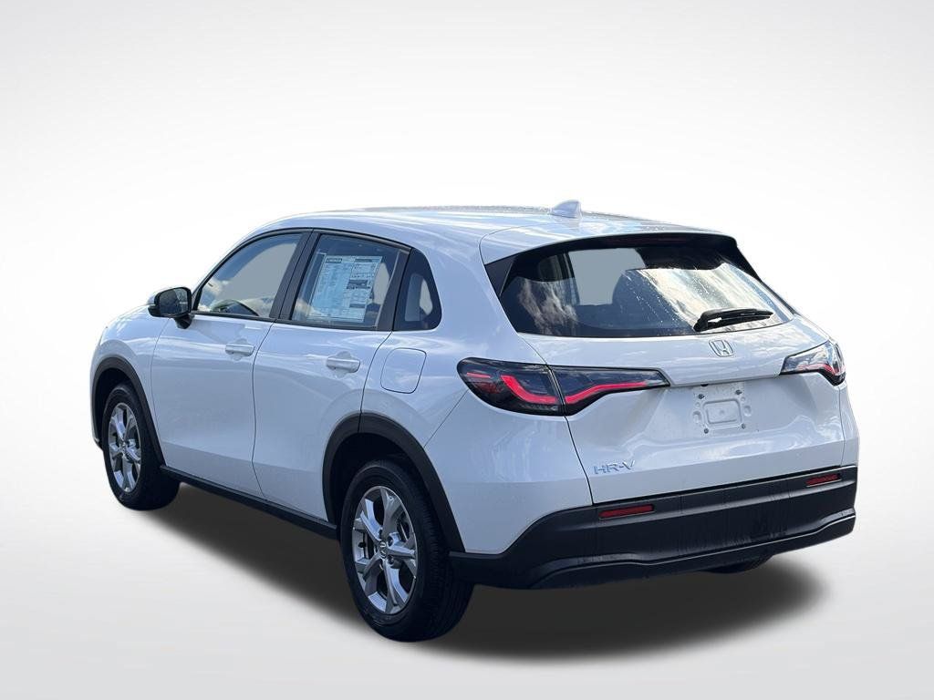 Used 2025 Honda HR-V LX image 7
