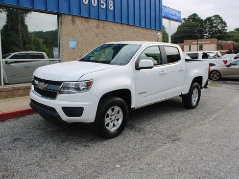 Used 2019 Chevrolet Colorado W/T w/ WT Convenience Package RWD image 3