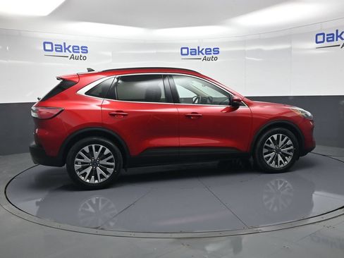 Used 2020 Ford Escape Titanium AWD/4WD image 9