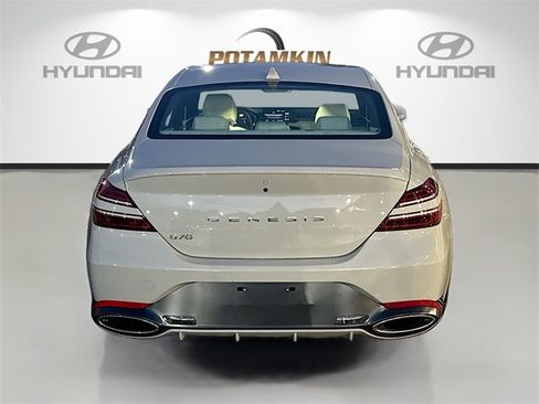 Used 2026 Genesis G70 2.5T image 6