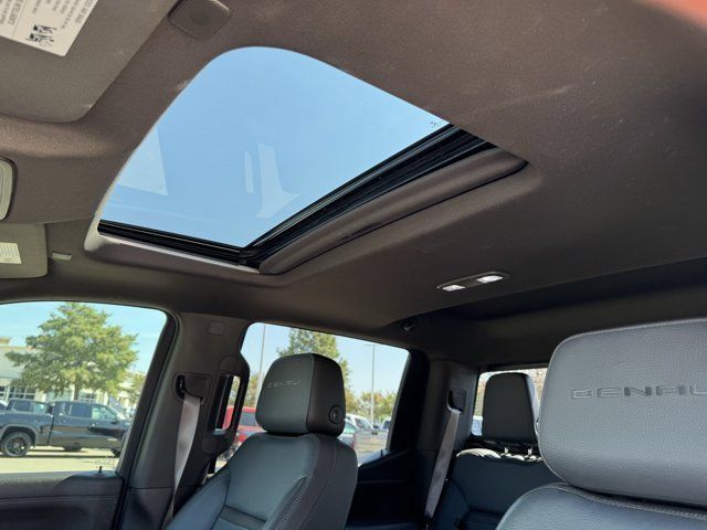 Used 2021 GMC Sierra 1500 Denali w/ Denali Ultimate Package AWD/4WD image 33