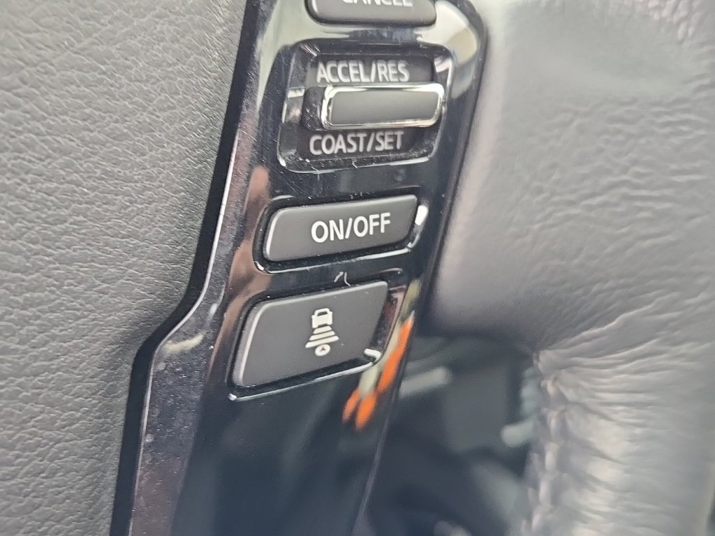 Used 2022 Nissan Frontier PRO-4X w/ Pro-4X Premium Package AWD/4WD image 22