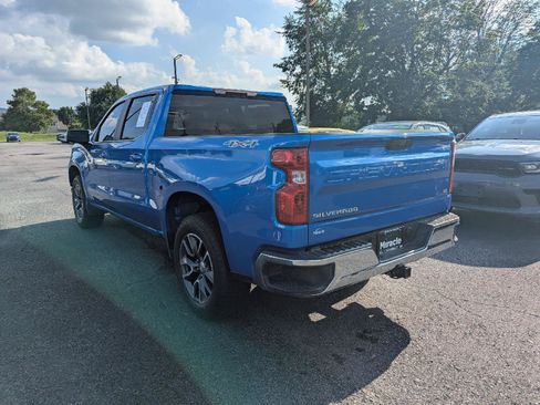 Used 2025 Chevrolet Silverado 1500 LT AWD/4WD image 5