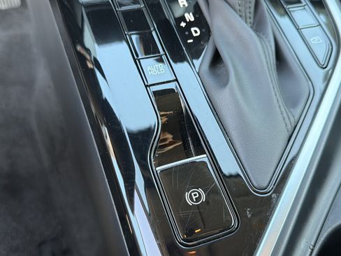 Certified 2025 Kia Niro LX FWD image 17