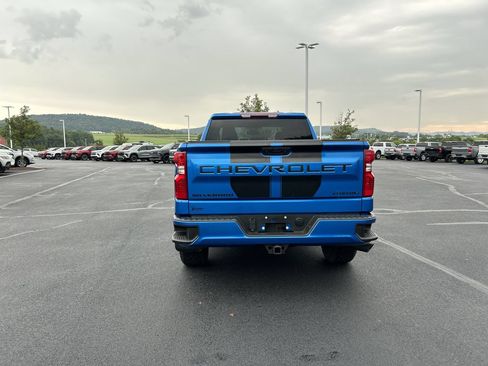 Used 2023 Chevrolet Silverado 1500 Custom w/ Rally Edition AWD/4WD image 6