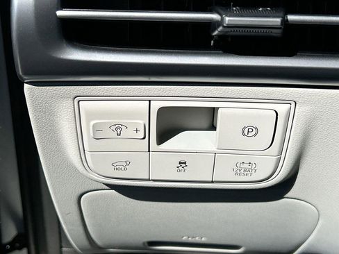 New 2026 Hyundai Tucson Limited image 39