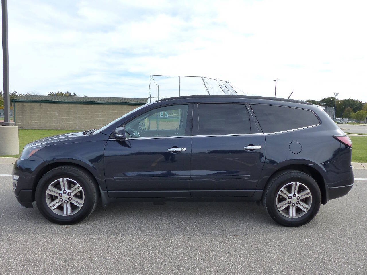 Used 2017 Chevrolet Traverse LT AWD/4WD image 5