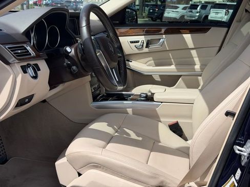 Used 2016 Mercedes-Benz E 350 4MATIC Sedan image 16