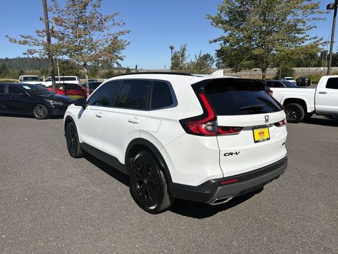 Used 2024 Honda CR-V Sport Touring image 7