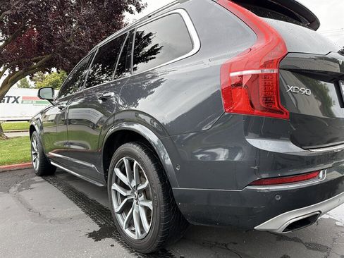 Used 2017 Volvo XC90 T6 Momentum w/ Vision Package AWD/4WD image 7
