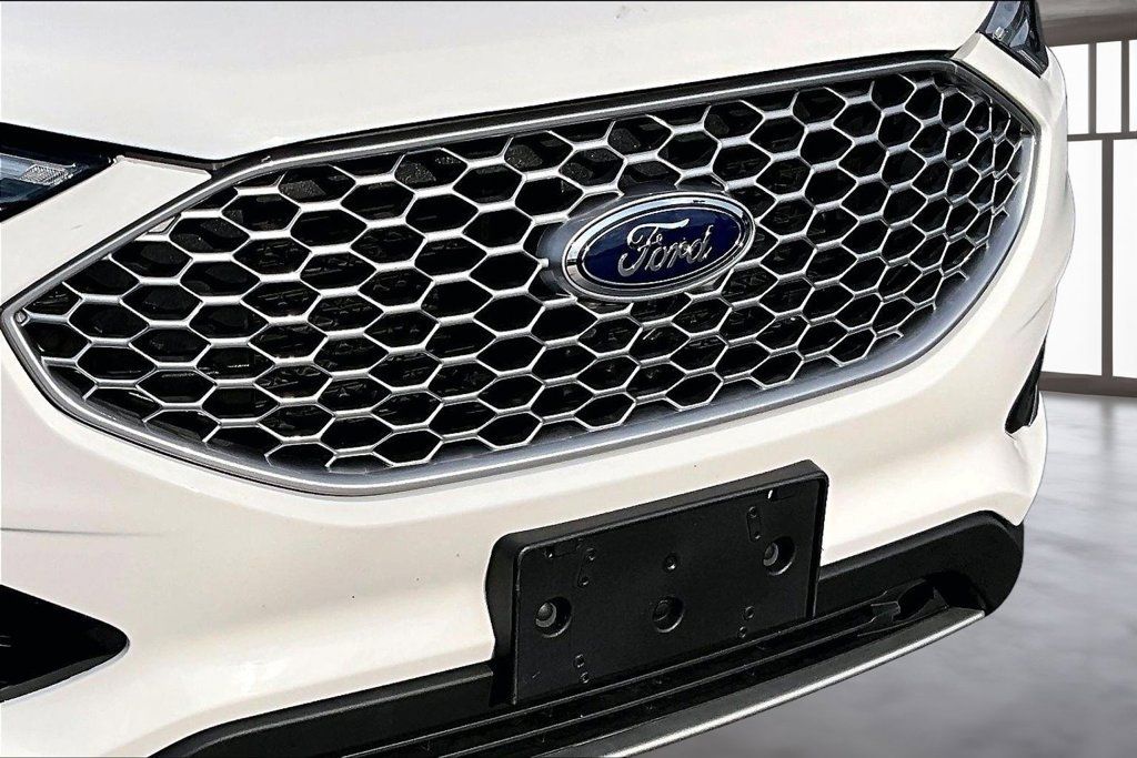 Used 2024 Ford Edge SEL AWD/4WD image 28