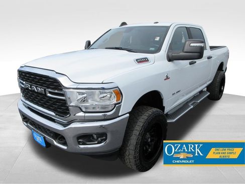 Used 2024 RAM 2500 Big Horn w/ Off Road Package AWD/4WD image 1