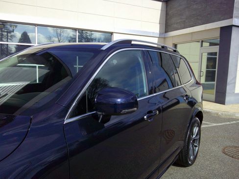 Used 2019 Volvo XC90 T6 Momentum image 11