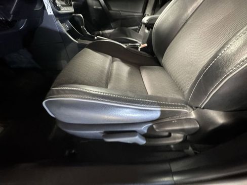 Used 2015 Toyota Corolla S image 17