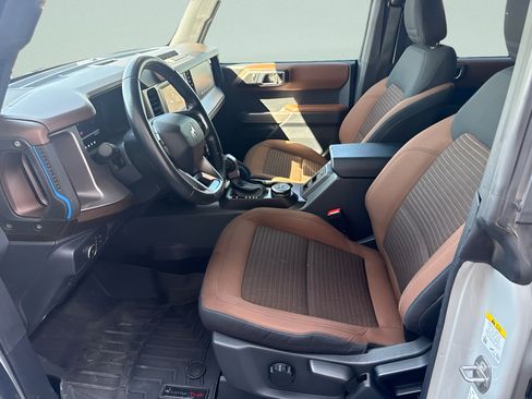 Used 2021 Ford Bronco Outer Banks AWD/4WD image 18