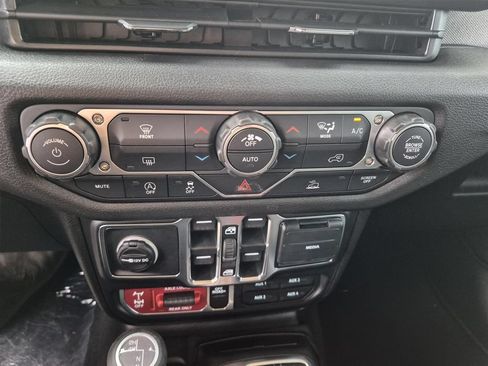 New 2026 Jeep Gladiator Sport AWD/4WD image 25