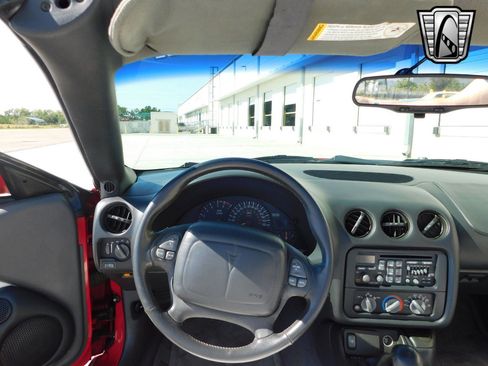 Used 1997 Pontiac Firebird Formula image 12