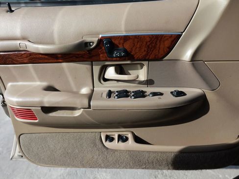 Used 2002 Mercury Grand Marquis LS image 36