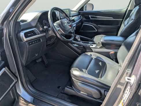Used 2020 Kia Telluride LX FWD image 29