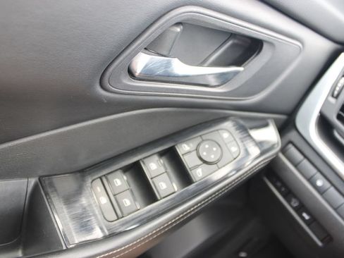 Used 2024 Nissan Rogue SV AWD/4WD image 41