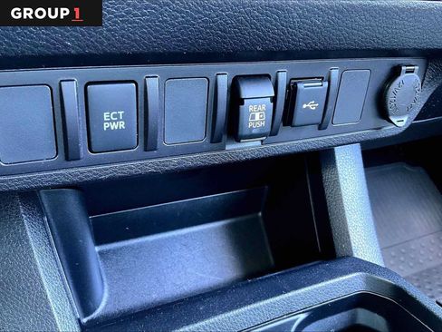 Certified 2023 Toyota Tacoma SR5 AWD/4WD image 36