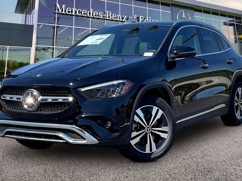 New 2026 Mercedes-Benz GLA 250 4MATIC image 2