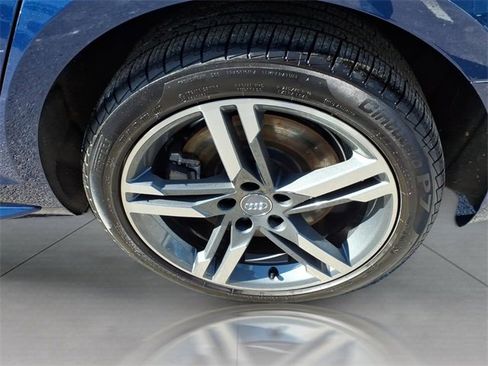 Used 2018 Audi A4 2.0T Premium Plus image 10