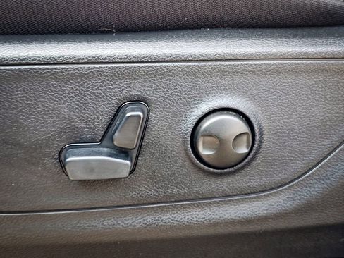 Used 2025 RAM 1500 Big Horn image 15