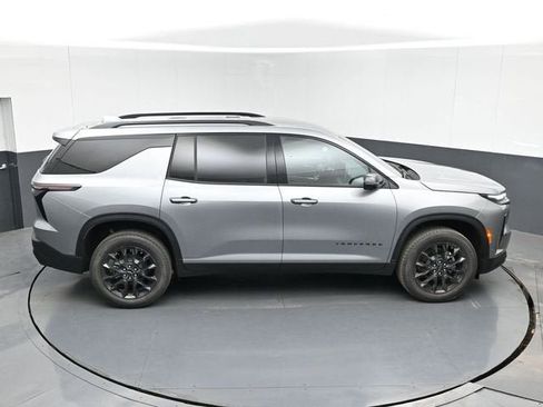New 2026 Chevrolet Traverse LT w/ Enhanced Driving Package FWD image 43