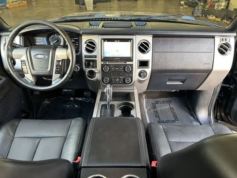 Used 2017 Ford Expedition EL Limited w/ Equipment Group 301A image 9