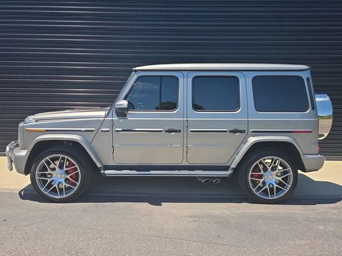 Used 2025 Mercedes-Benz G 63 AMG 4MATIC image 2