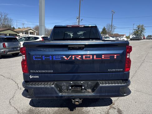 Used 2022 Chevrolet Silverado 1500 Custom image 4