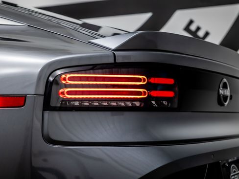 Used 2024 Nissan Z Performance w/ Floor Mat Package image 11