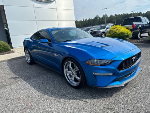 Used 2019 Ford Mustang GT Premium w/ Equipment Group 401A RWD image 1