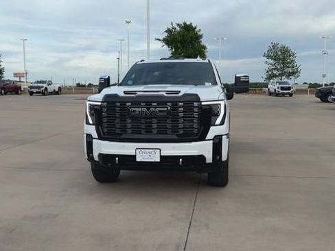 New 2026 GMC Sierra 2500 Denali Ultimate image 4