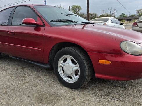 Used 1998 Ford Taurus SE image 5