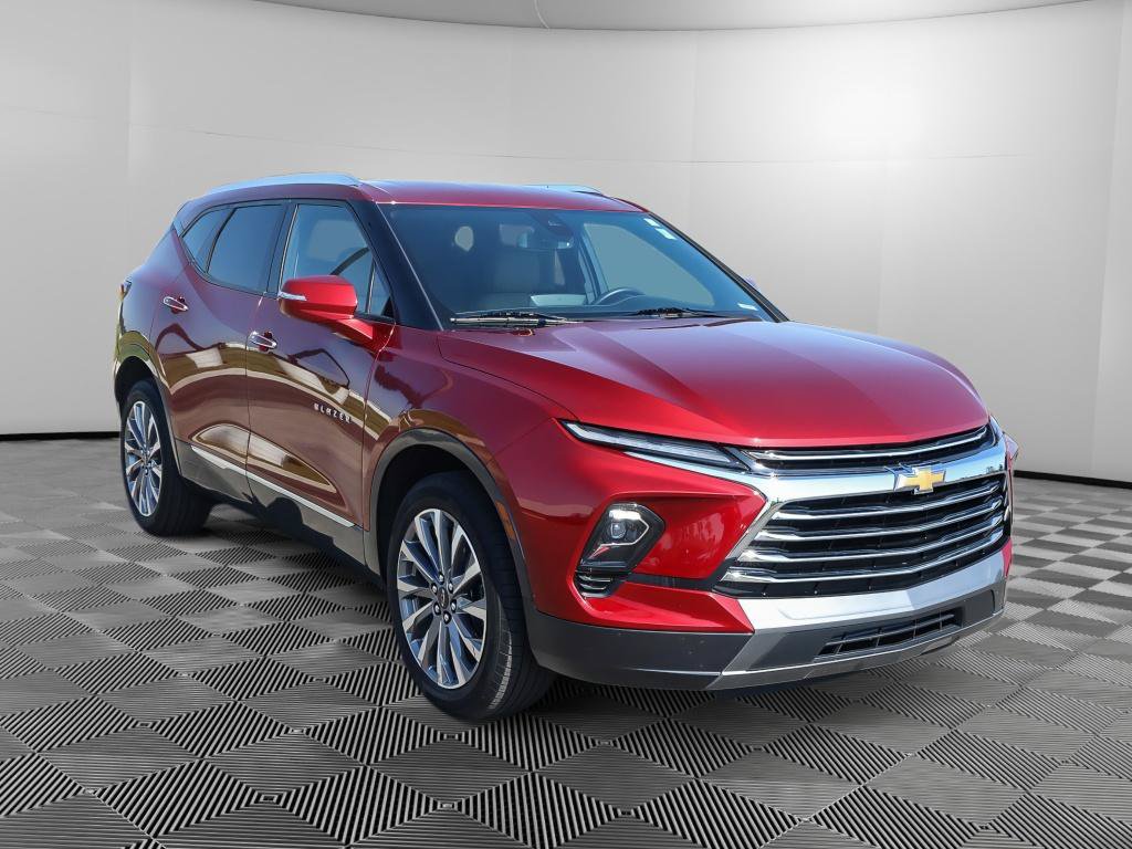 Used 2024 Chevrolet Blazer Premier FWD image 1